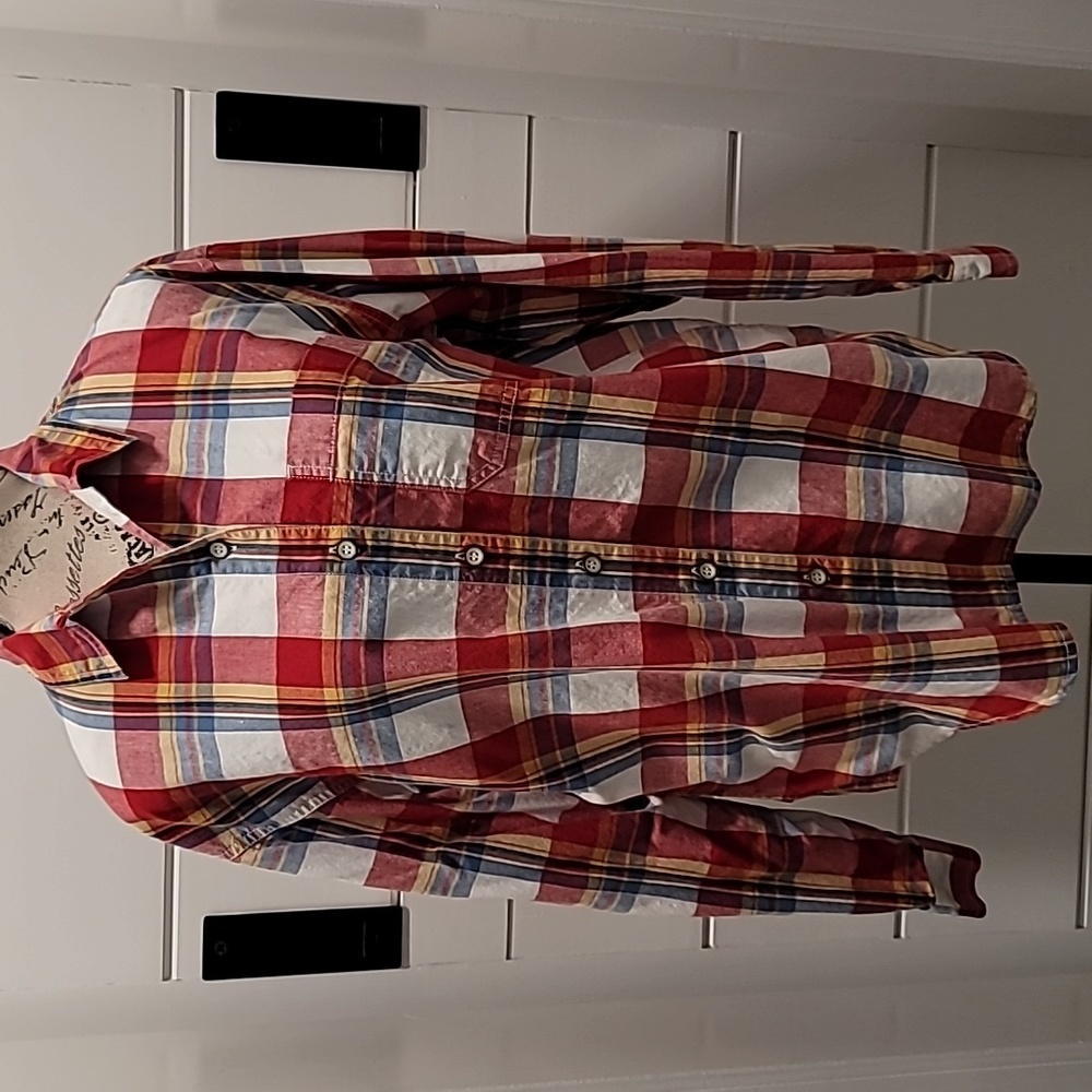 Liz Wear Plaid Shirt